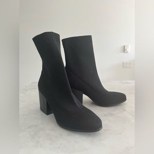 WISHBONE Vina Boot, Black Sock, 9.5